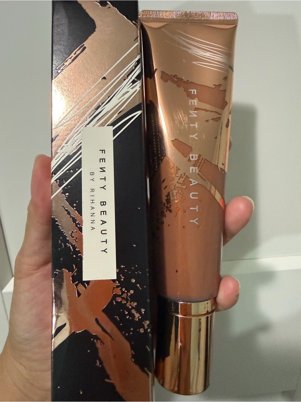 Fenty Beauty Body Sauce Body Luminizing Tint in the shade Fly Mamacita
